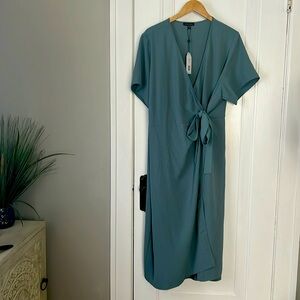 Universal Standard Wrap Dress - Goblin Blue - Size M - (18/20 W)- NWT